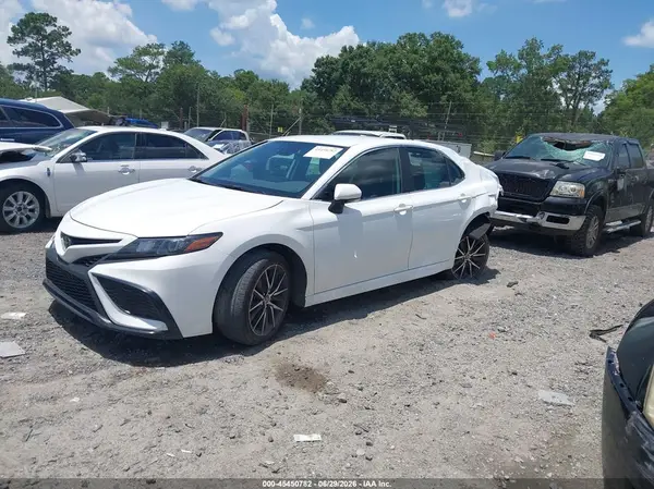 4T1G11AK6RU912487 2024 TOYOTA CAMRY - Image 2