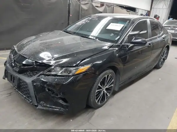 4T1G11AK7LU302329 2020 TOYOTA CAMRY - Image 2