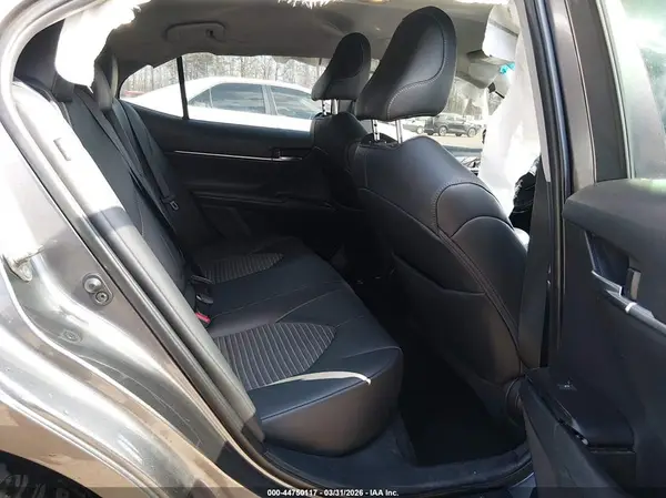 4T1G11AK7LU305697 2020 TOYOTA CAMRY - Image 8