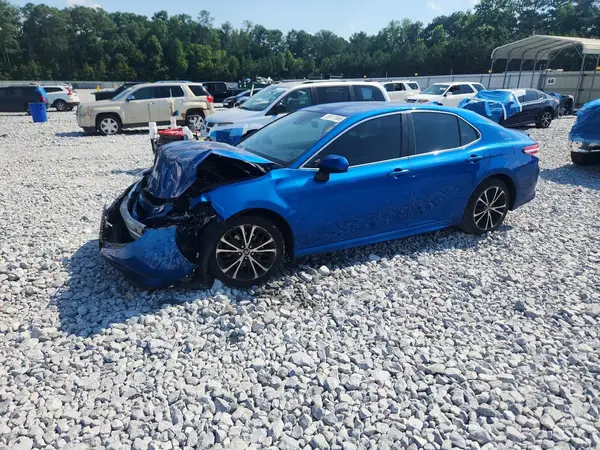 4T1G11AK7LU306848 2020 TOYOTA CAMRY - Image 1