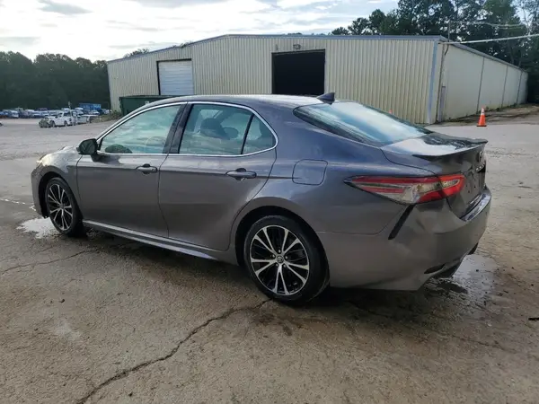 4T1G11AK7LU323889 2020 TOYOTA CAMRY - Image 2