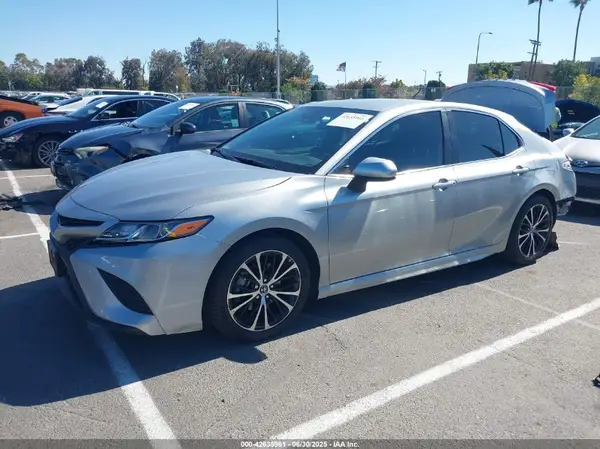 4T1G11AK7LU328171 2020 TOYOTA CAMRY - Image 2