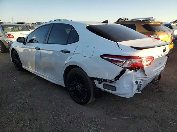 4T1G11AK7LU342023 2020 TOYOTA CAMRY - Image 2