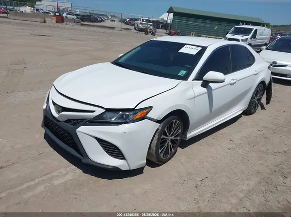 4T1G11AK7LU342801 2020 TOYOTA CAMRY - Image 2