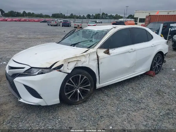 4T1G11AK7LU347268 2020 TOYOTA CAMRY - Image 2