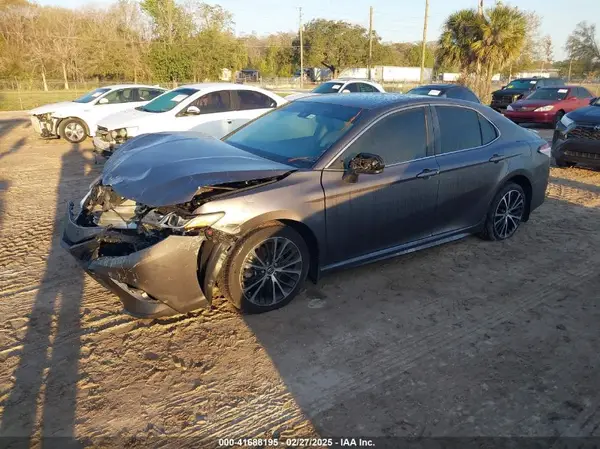 4T1G11AK7LU351353 2020 TOYOTA CAMRY - Image 2