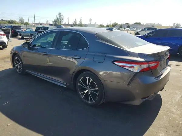 4T1G11AK7LU351370 2020 TOYOTA CAMRY - Image 2