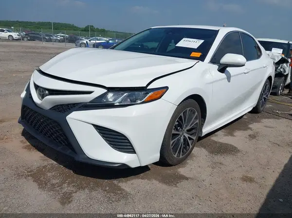 4T1G11AK7LU359582 2020 TOYOTA CAMRY - Image 2