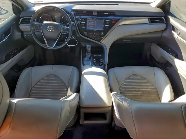 4T1G11AK7LU360389 2020 TOYOTA CAMRY - Image 8