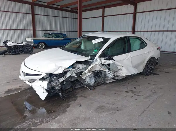 4T1G11AK7LU363454 2020 TOYOTA CAMRY - Image 2