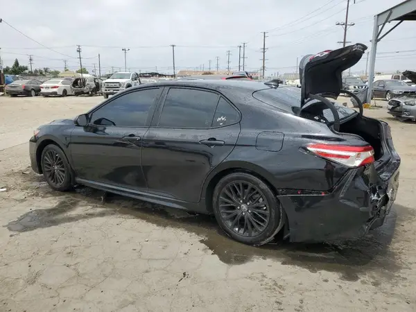 4T1G11AK7LU382392 2020 TOYOTA CAMRY - Image 2