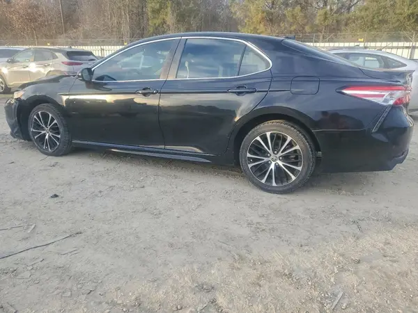 4T1G11AK7LU386779 2020 TOYOTA CAMRY - Image 2