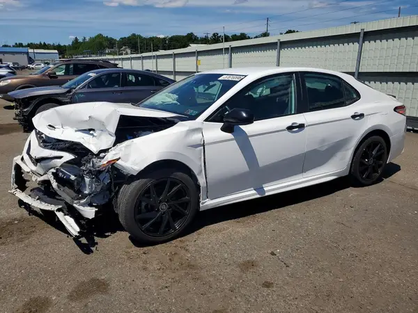 4T1G11AK7LU390170 2020 TOYOTA CAMRY - Image 1