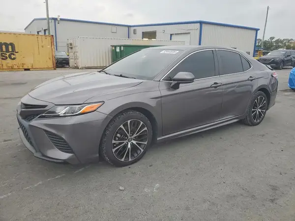 4T1G11AK7LU392596 2020 TOYOTA CAMRY - Image 1