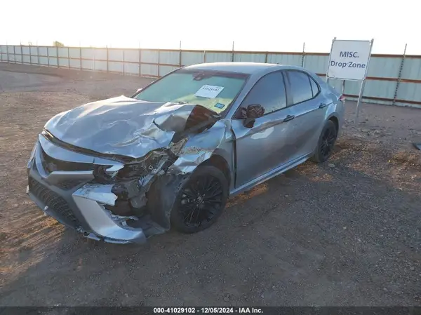 4T1G11AK7LU400471 2020 TOYOTA CAMRY - Image 2
