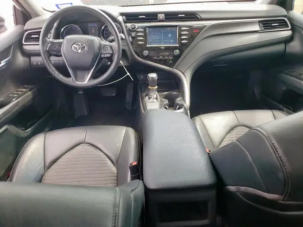 4T1G11AK7LU857085 2020 TOYOTA CAMRY - Image 8