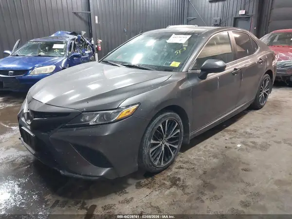 4T1G11AK7LU861458 2020 TOYOTA CAMRY - Image 2