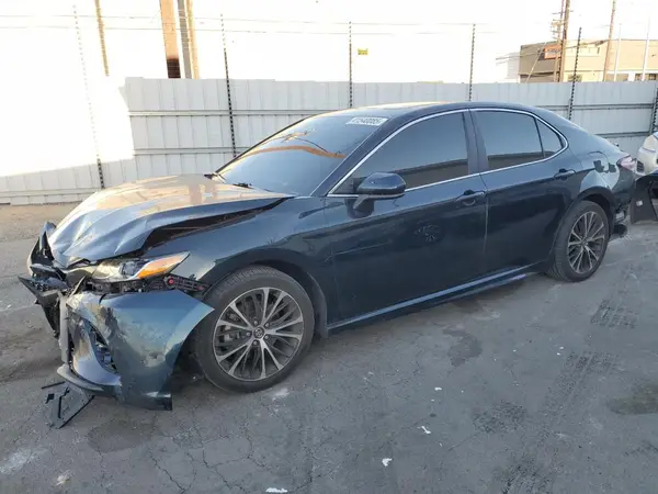 4T1G11AK7LU864134 2020 TOYOTA CAMRY - Image 1