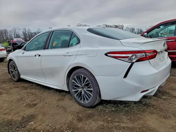 4T1G11AK7LU868295 2020 TOYOTA CAMRY - Image 2