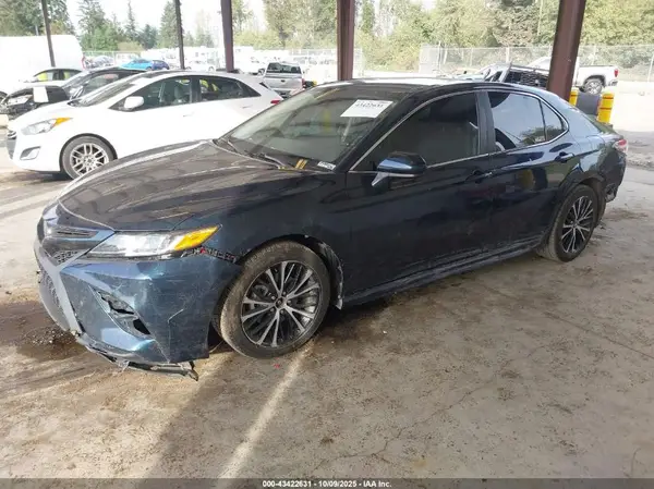 4T1G11AK7LU871519 2020 TOYOTA CAMRY - Image 2