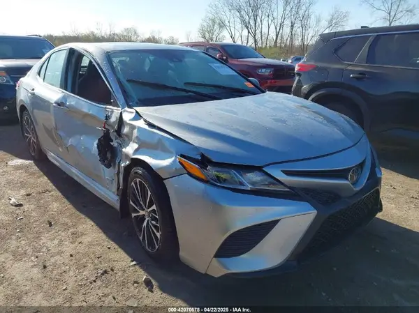 4T1G11AK7LU873268 2020 TOYOTA CAMRY - Image 1
