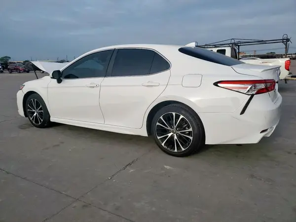 4T1G11AK7LU873514 2020 TOYOTA CAMRY - Image 2