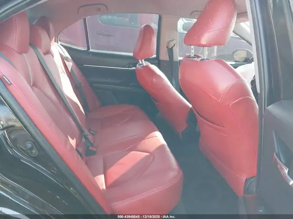 4T1G11AK7LU884397 2020 TOYOTA CAMRY - Image 8