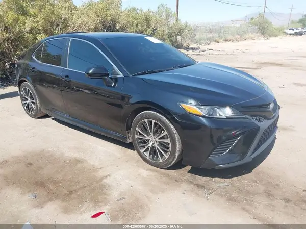 4T1G11AK7LU910397 2020 TOYOTA CAMRY - Image 1
