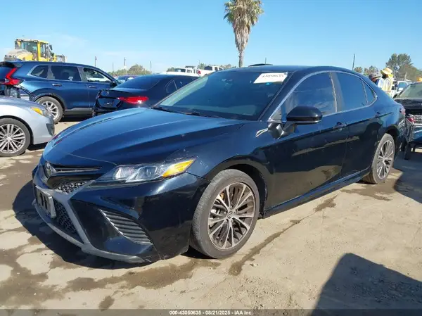 4T1G11AK7LU912120 2020 TOYOTA CAMRY - Image 2