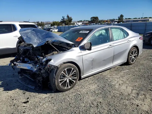 4T1G11AK7LU912635 2020 TOYOTA CAMRY - Image 1