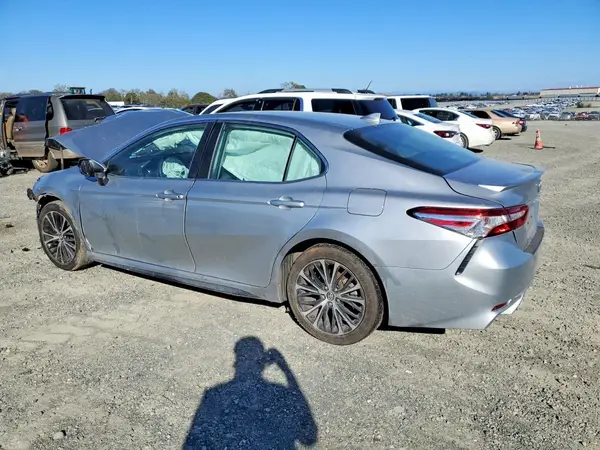 4T1G11AK7LU912635 2020 TOYOTA CAMRY - Image 2
