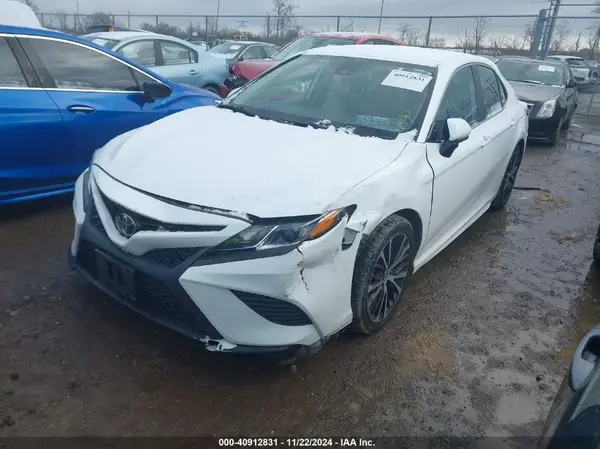 4T1G11AK7LU917155 2020 TOYOTA CAMRY - Image 2