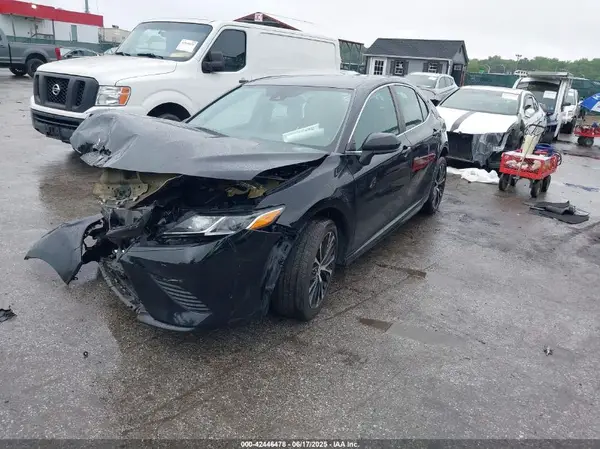 4T1G11AK7LU917866 2020 TOYOTA CAMRY - Image 2