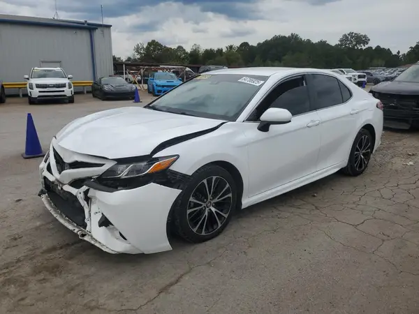 4T1G11AK7LU918001 2020 TOYOTA CAMRY - Image 1
