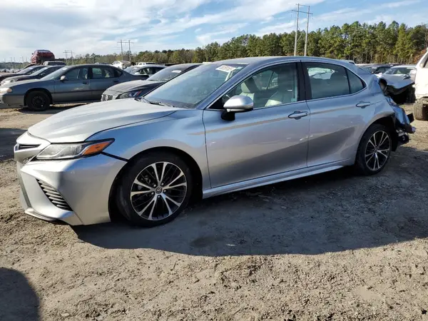 4T1G11AK7LU922369 2020 TOYOTA CAMRY - Image 1