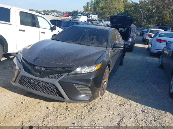 4T1G11AK7LU927300 2020 TOYOTA CAMRY - Image 2