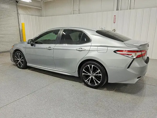 4T1G11AK7LU929788 2020 TOYOTA CAMRY - Image 2