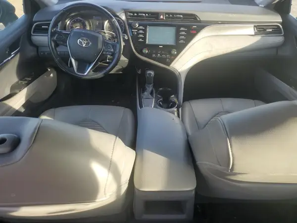 4T1G11AK7LU939043 2020 TOYOTA CAMRY - Image 8