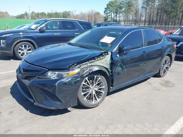4T1G11AK7LU939298 2020 TOYOTA CAMRY - Image 2