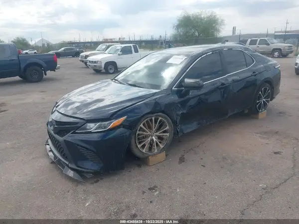 4T1G11AK7LU939513 2020 TOYOTA CAMRY - Image 2