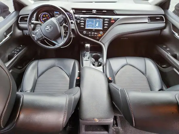 4T1G11AK7LU943304 2020 TOYOTA CAMRY - Image 8