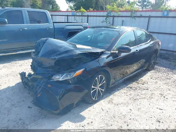 4T1G11AK7LU945747 2020 TOYOTA CAMRY - Image 2