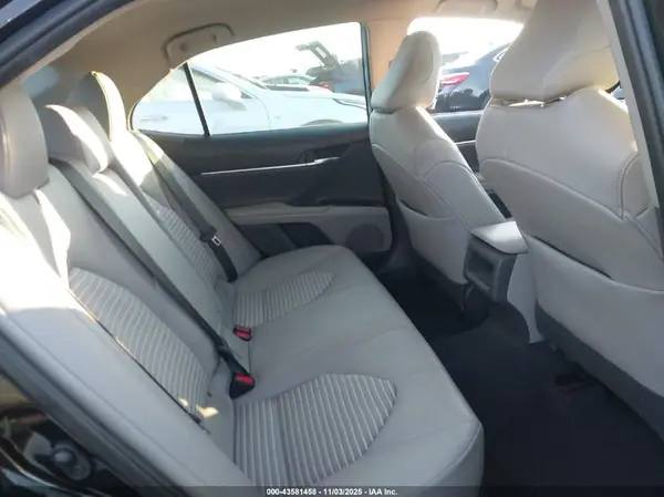 4T1G11AK7LU947403 2020 TOYOTA CAMRY - Image 8