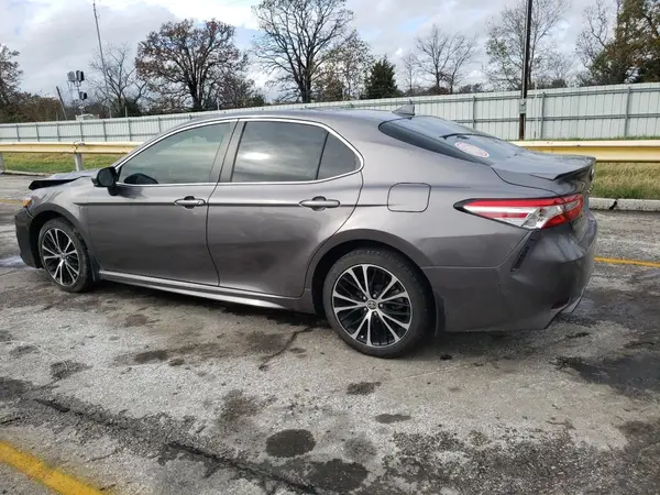4T1G11AK7LU949006 2020 TOYOTA CAMRY - Image 2