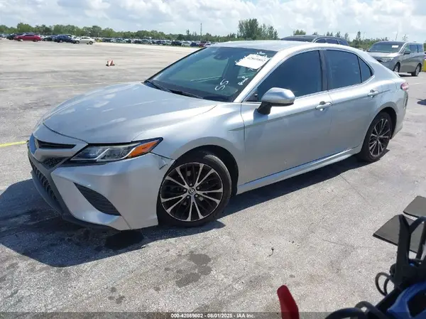 4T1G11AK7LU951788 2020 TOYOTA CAMRY - Image 2