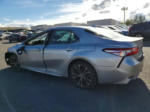 4T1G11AK7LU955632 2020 TOYOTA CAMRY - Image 2