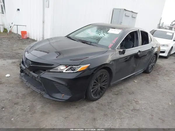 4T1G11AK7LU956778 2020 TOYOTA CAMRY - Image 2
