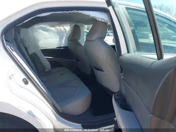 4T1G11AK7LU960524 2020 TOYOTA CAMRY - Image 8
