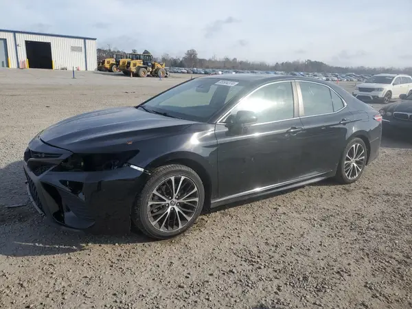 4T1G11AK7LU962693 2020 TOYOTA CAMRY - Image 1