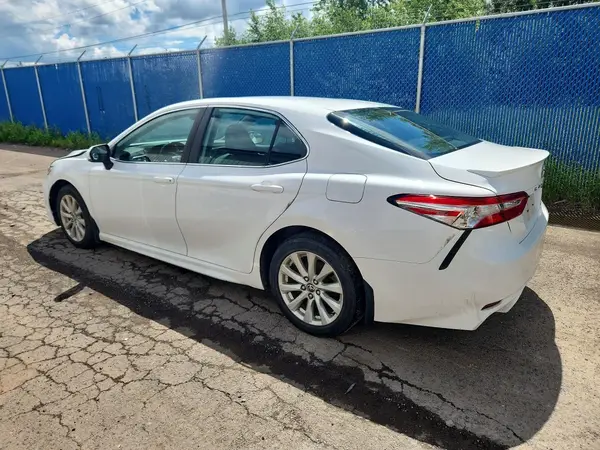 4T1G11AK7LU966890 2020 TOYOTA CAMRY - Image 2